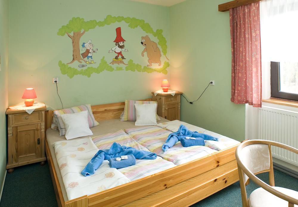 博罗万斯基姆林酒店 3* Borovany (Ceske Budejovice)